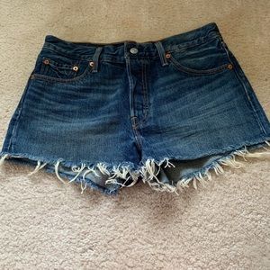 501 Levi shorts